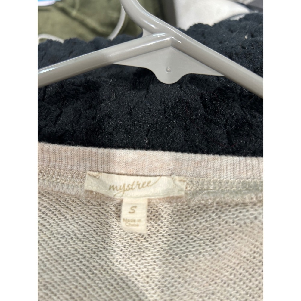 Mystree Oatmeal Heather Floral Embroidered Sleeve Tulip Hem Sweatshirt Small - Picture 3 of 3